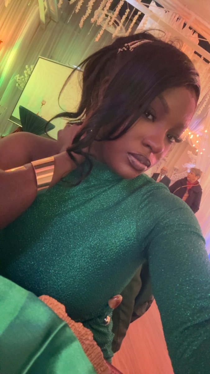 RhaManiqueW's tweet photo. Let me pop out real quick 🥵🥰❤️ https://t.co/3Wfgg4miKu