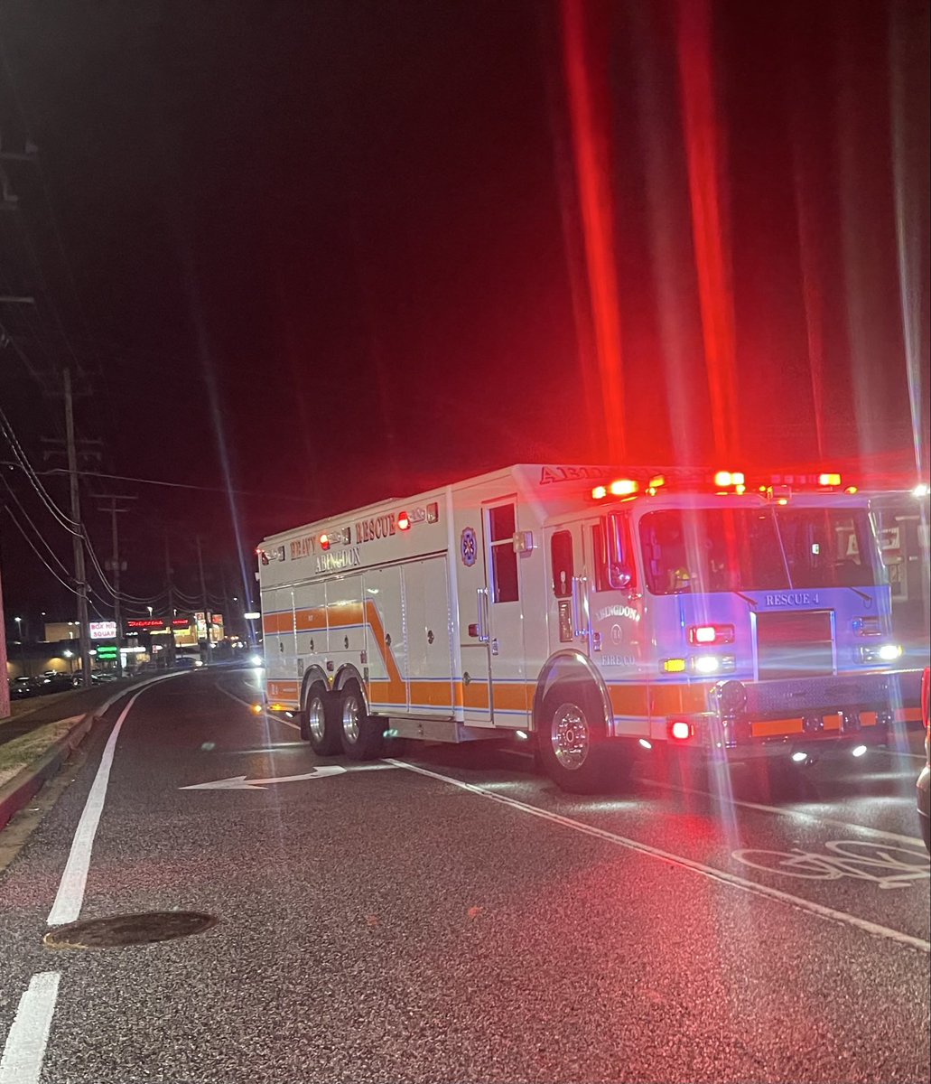 AbingdonFire's tweet image. At approximately 6:10pm Abingdon Fire Company - MD responded to a MVC involving two vehicles on the corner of Emmorton Road and Boxridge Drive. 

#volunteer #mvc #firefighters
