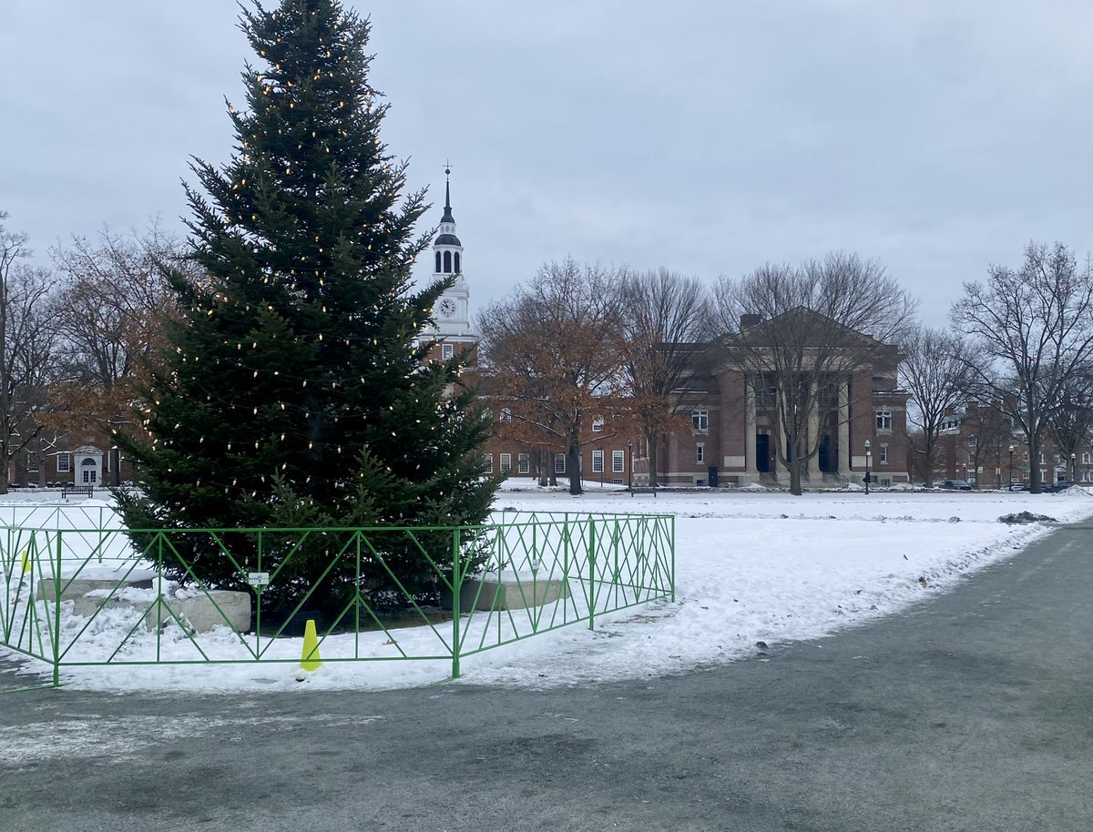 Had a great weekend w/<a href="/g_hughes2028/">Giuliana Hughes 2028</a> <a href="/DartmouthSball/">Dartmouth Softball</a> winter prospect camp! Many thanks to <a href="/JenWilliamsDSB/">Jen Williams</a> <a href="/ashleyweingartz/">Ashley Weingartz</a> &amp; <a href="/sydbenz/">Sydney Benz</a> for the awesome work &amp; feedback—can’t wait to see you this summer! 
My dad &amp; I 💚 the tour of the beautiful campus🌲❄️! #GoBigGreen <a href="/ECBulletsEllis/">EC Bullets Gold Ellis</a>