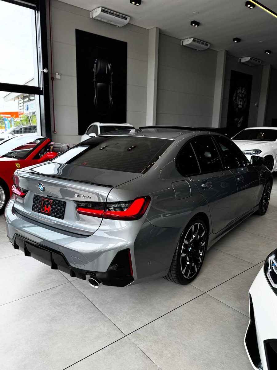 Luteendo's tweet image. You can tell the engineers had fun building this 🥵

BMW 320i M Sport 2.0