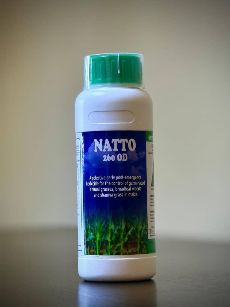 ForwardMakasi1's tweet image. HISTORY REPEATING ITSELF!!! #NATTO260OD doing its thing! WIPING OUT #WEEDS in #MAIZE fields, leaving no weed behind! #CLEAN your MAIZE fields with #NATTO2600D - a selective post emergence herbicide for the control of germinated annual grasses, broadleaf weeds and shamva grass in