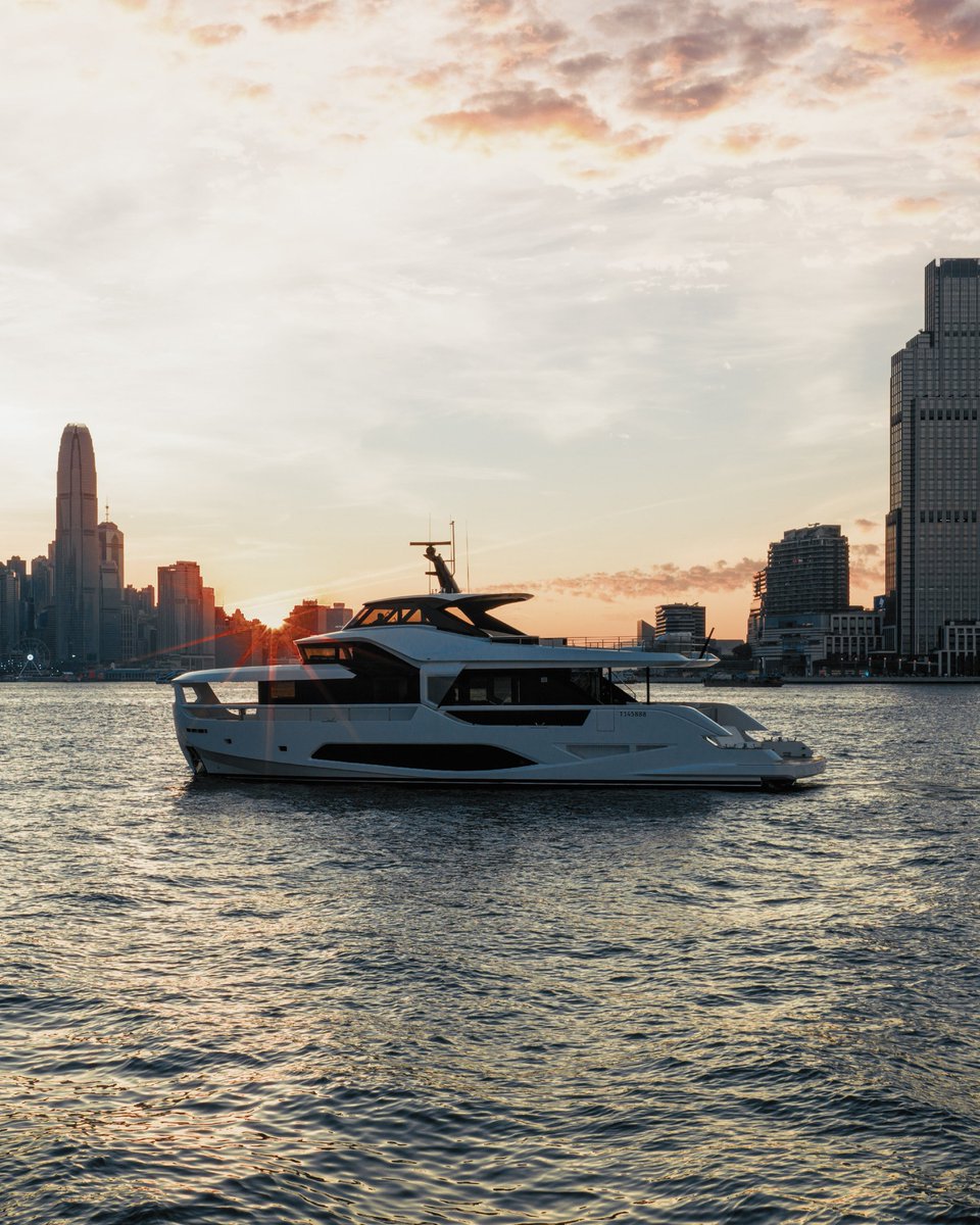 A new horizon in the heart of Asia.
The #INFYNITO80makes her debut in Hong Kong, introducing the APAC market to a whole new concept of yachting: immersive, sustainable and deeply Italian. #INFYNITO #FurtherThanYouCanSea
#JustLikeHome
#FerrettiGroup #KeepBuildingDreams