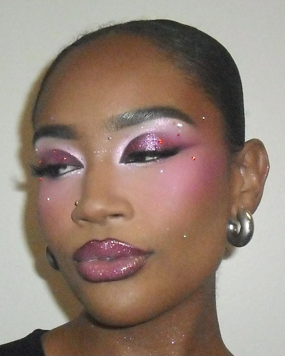 thekamua's tweet image. makeup by me 🔮 #mua