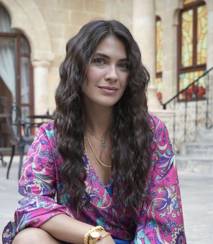 tvdiizidunyasi's tweet image. Tv tarihi onları istediklerini almasıyla güzellikleriyle zekasıyla tanıyacak