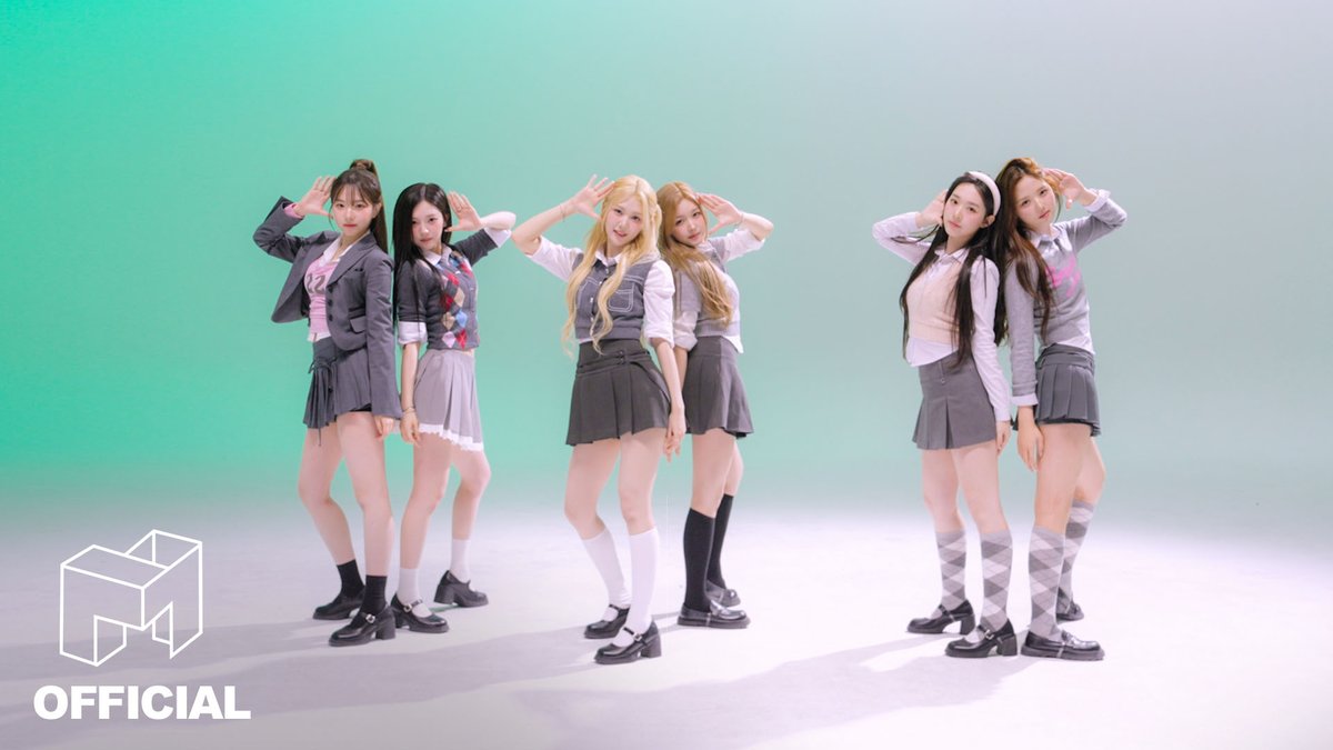 tripleS(트리플에스) msnz zenith 'Q&A' Official Performance Video