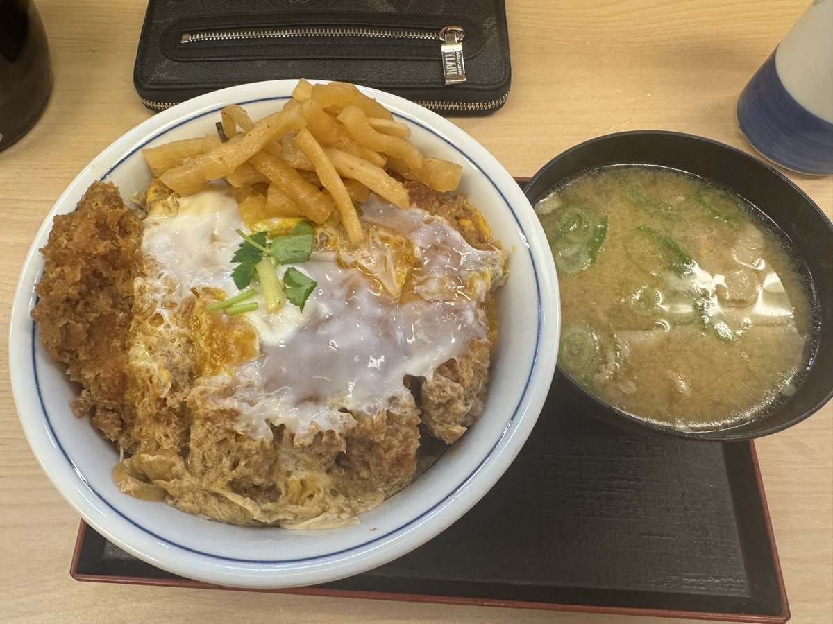 お昼ご飯やっと食べれる☺️