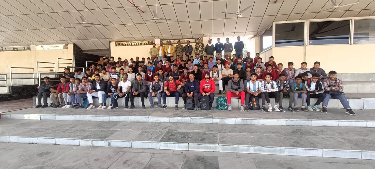 BWWA_India's tweet photo. 10 Dec'25
123 students & 5 teachers from Sarvodaya Bal Vidyalaya, Najafgarh, visited 25 Bn #BSF to experience the life of a Borderman. Inspired by the force's professionalism & commitment, they left with patriotic vibes & dreams of joining BSF.
#KnowYourForce
#FirstLineofDefence https://t.co/THFLP0UerP