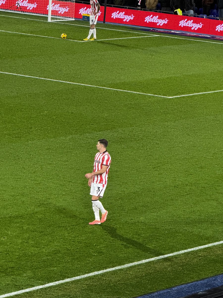 ⁦<a href="/Aaron_Cresswell/">AARON CRESSWELL</a>⁩ at Portman Road last night should still be at West Ham on what I saw.