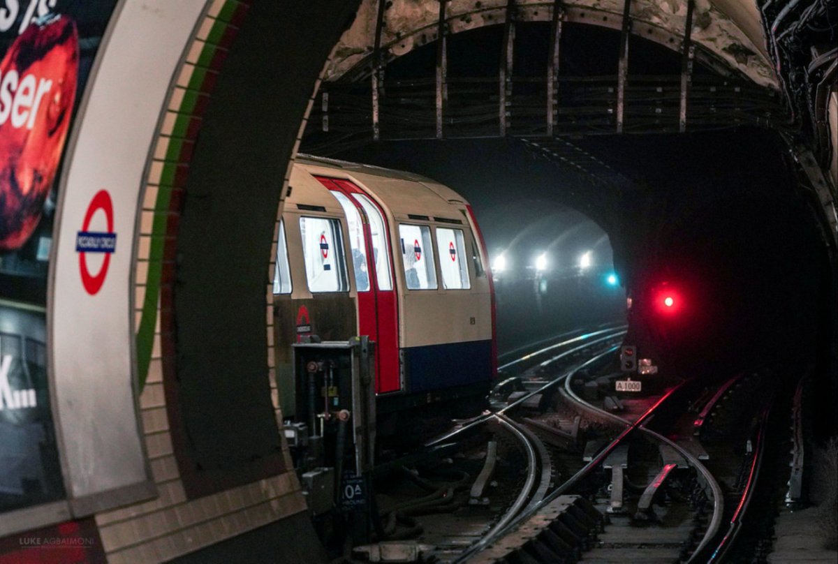 Ready To Go - Piccadilly Circus

If you walk the end of the Bakerloo line platform at Piccadilly Circus you can see the waiting train on the other platform. Here's a photo just before it launched into the tunnel.