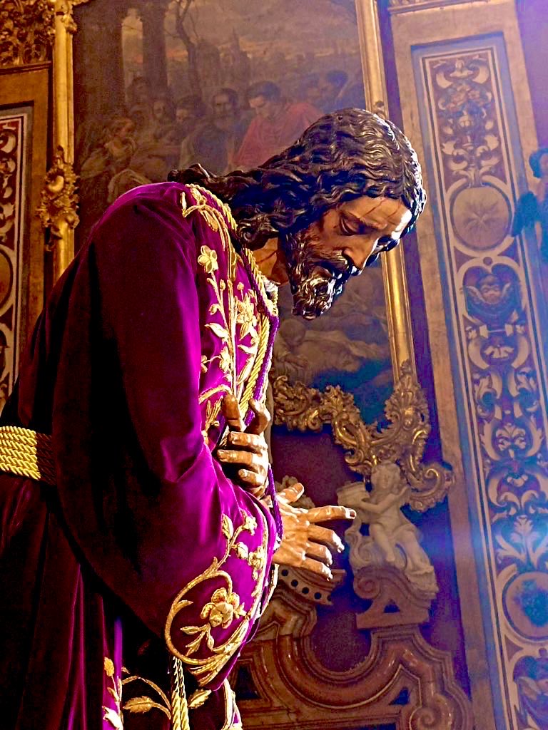 PenitenteDSevilla tweet media