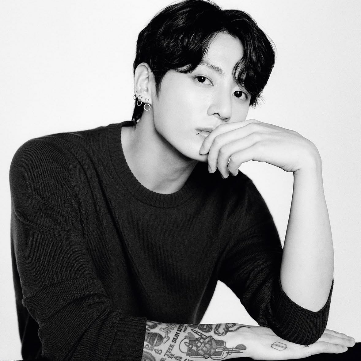 jungkook admirer tweet media