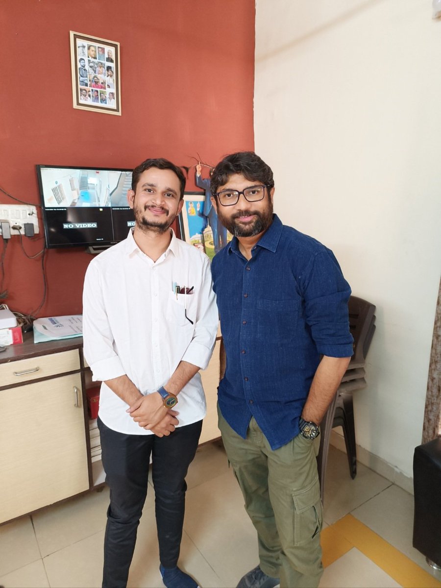 AmazingArthh's tweet photo. Happieee Birthday @jigneshmevani80 Bhai ✨️ https://t.co/PCFFZ2XllB