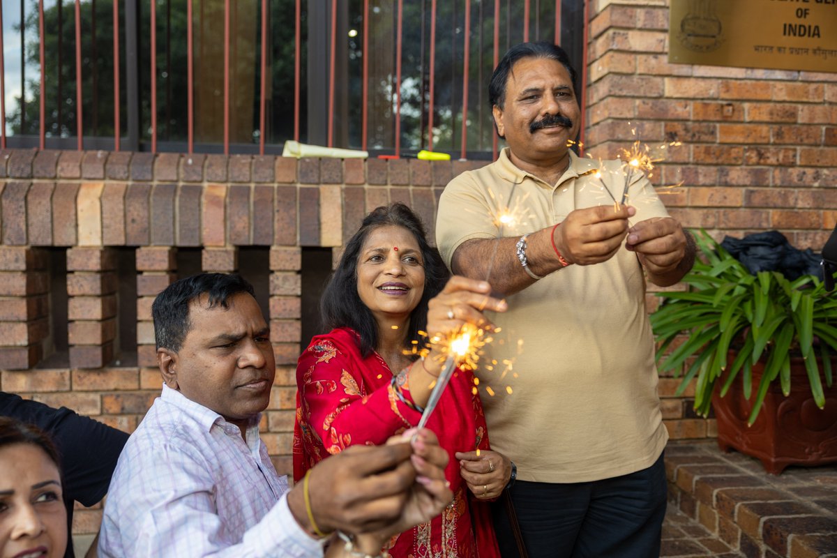indiainjoburg's tweet image. #Deepawali  is now UNESCO Intangible Heritage.
We celebrated this proud moment today with our Joburg community. ✨🪔
@hci_pretoria 
#Deepawaligoesglobal #UNESCO