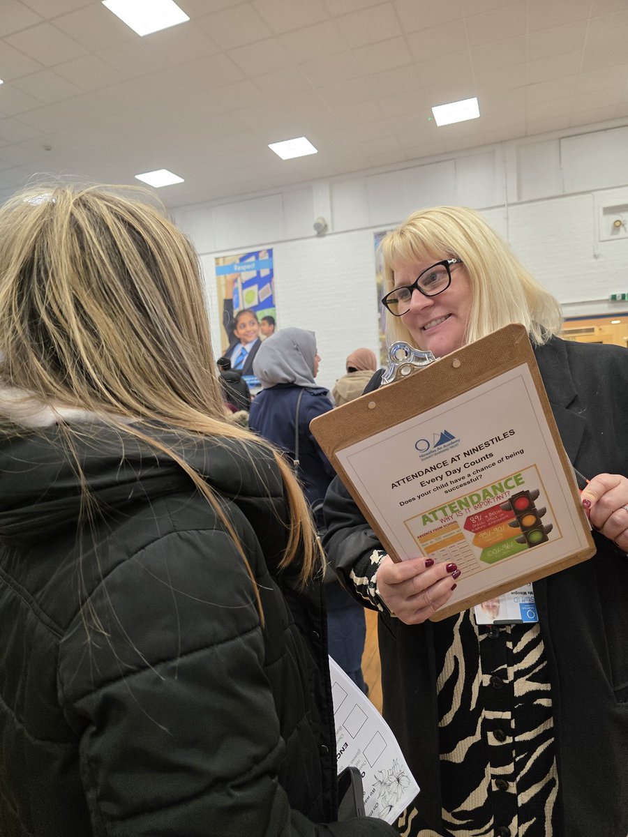 🌟A Fantastic Evening for Year 11!🌟
Thank you to all parents and carers who attended Year 11 Parents' Evening. It was wonderful to see such a strong turnout. 
Your engagement makes a huge difference, and together we can help every learner achieve their best!💪📚