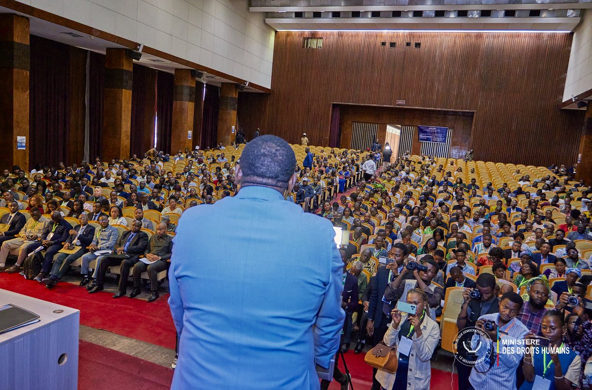 Son Excellence Samuel MBEMBA KABUYA a présidé, le mercredi 10 décembre dernier, la célébration de la Journée internationale des droits de l’homme 

L’édition de cette année s’est déroulée dans un contexte marqué par la guerre d’agression dans l’Est du pays et les violations