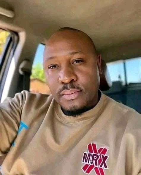 AdvoBarryRoux's tweet image. Moja Love Tv presenter Xolani Maphanga nearly drowned in a pool at his home. He is reported to have also broken his leg after apparently falling into the pool. A neighbour rescued him and called for an ambulance.