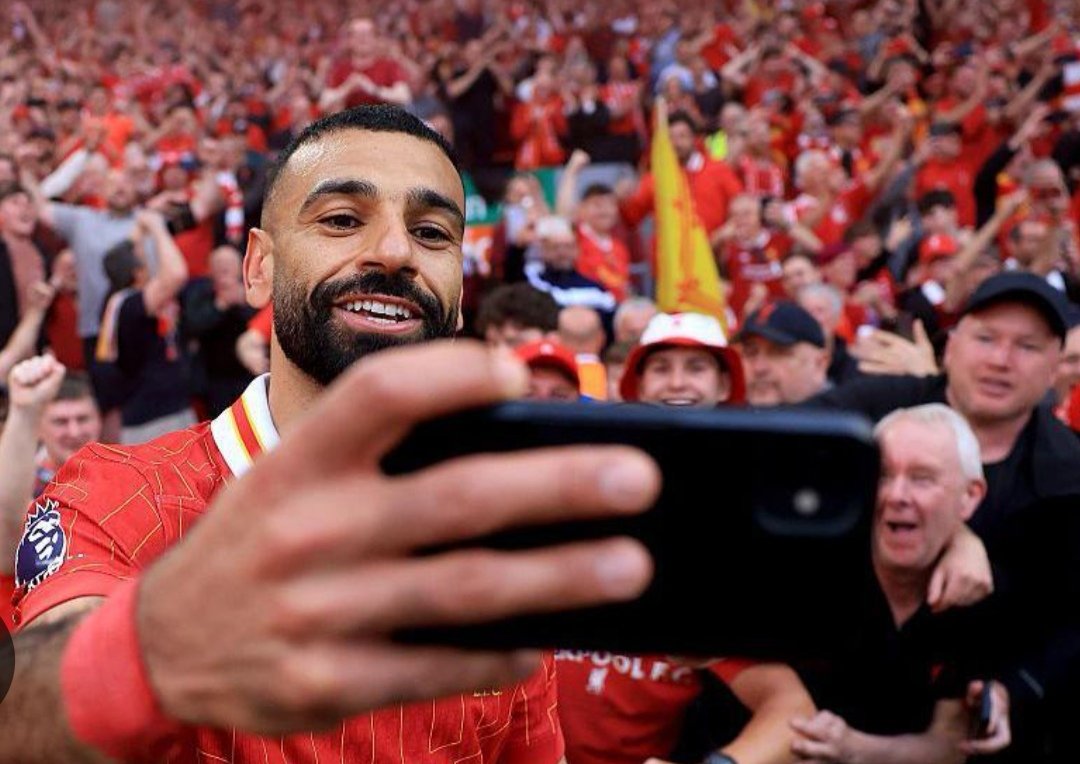 If Brighton's Mo Salah's last LFC game &amp; he's not in squad, I'll never forgive Slot, Hughes &amp; Edwards.

For all he's done, he deserves a massive send off. Anfield crowd deserves the chance to show their gratitude.

Even Trent got a send off 👍