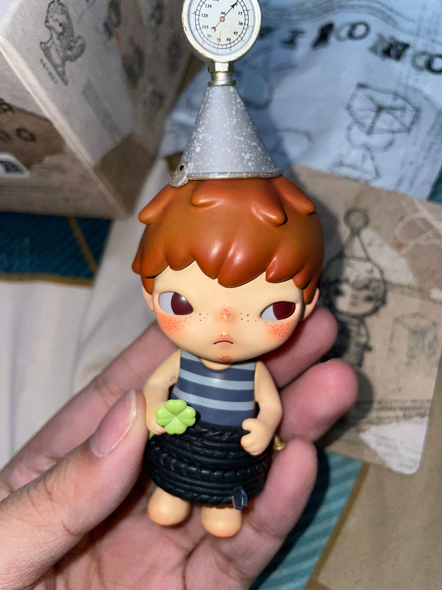 nobodyknowsvin's tweet photo. WTS Hirono Get Lucky (Echo Series), with box and card. 120k aja. #wts #zonauang #hirono #blindbox #popmart https://t.co/JxRP9ObeAV
