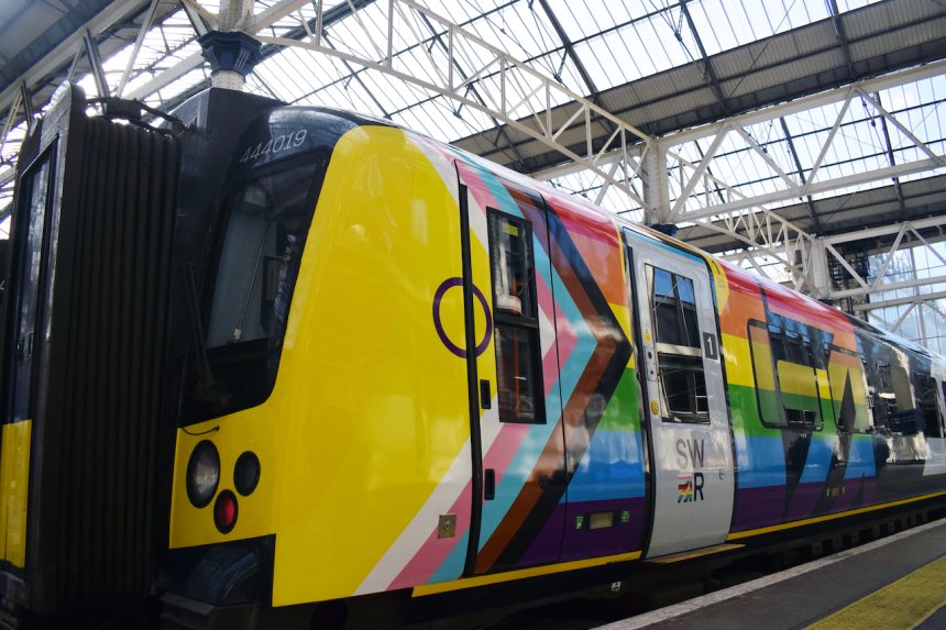 all trains should look like this