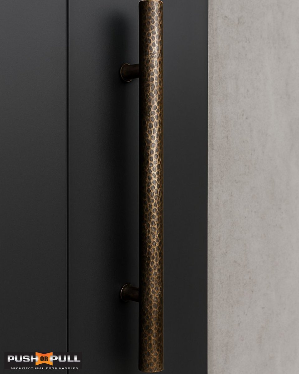 Push or Pull tweet media