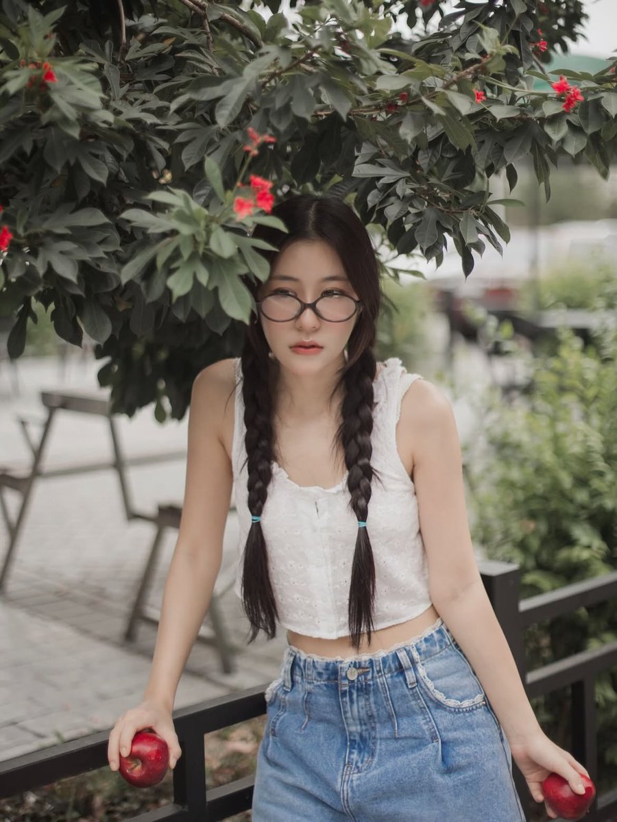 CiizeDaisy's tweet image. [Ciize Update] Post IG 111225

IG : jzornphotoholic
🔗 instagram.com/p/DSHTZThj6Ww/

#ciizezphr #CiizeRutricha #MyFanze