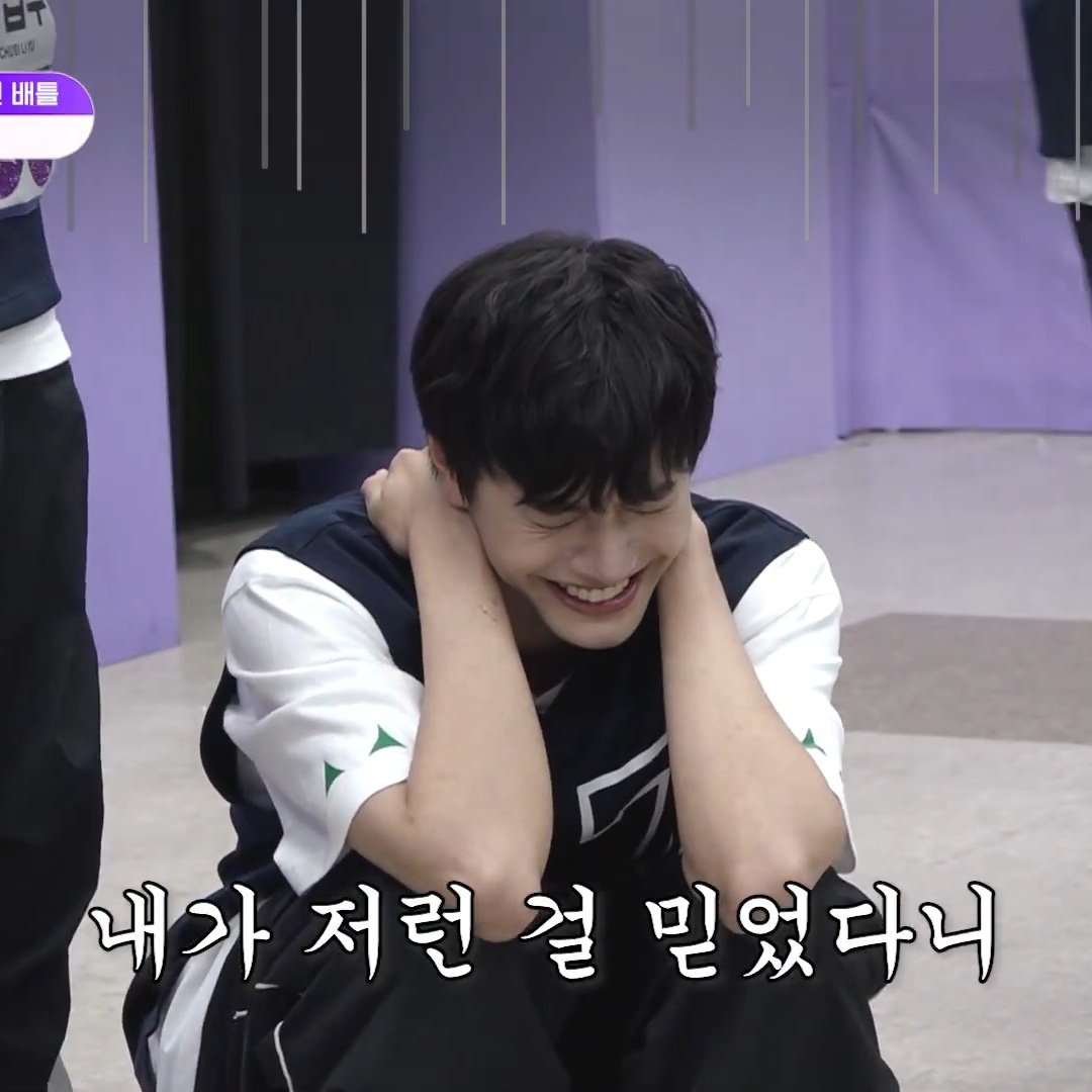 당홍하이 웃긴 짤 줏음
근데 잘 생김