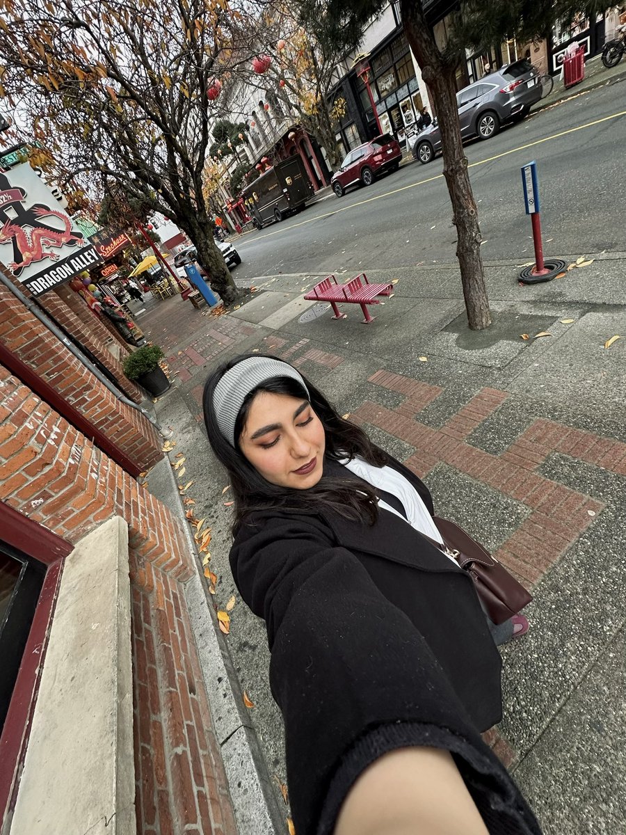 بَـــــهاره ام tweet media