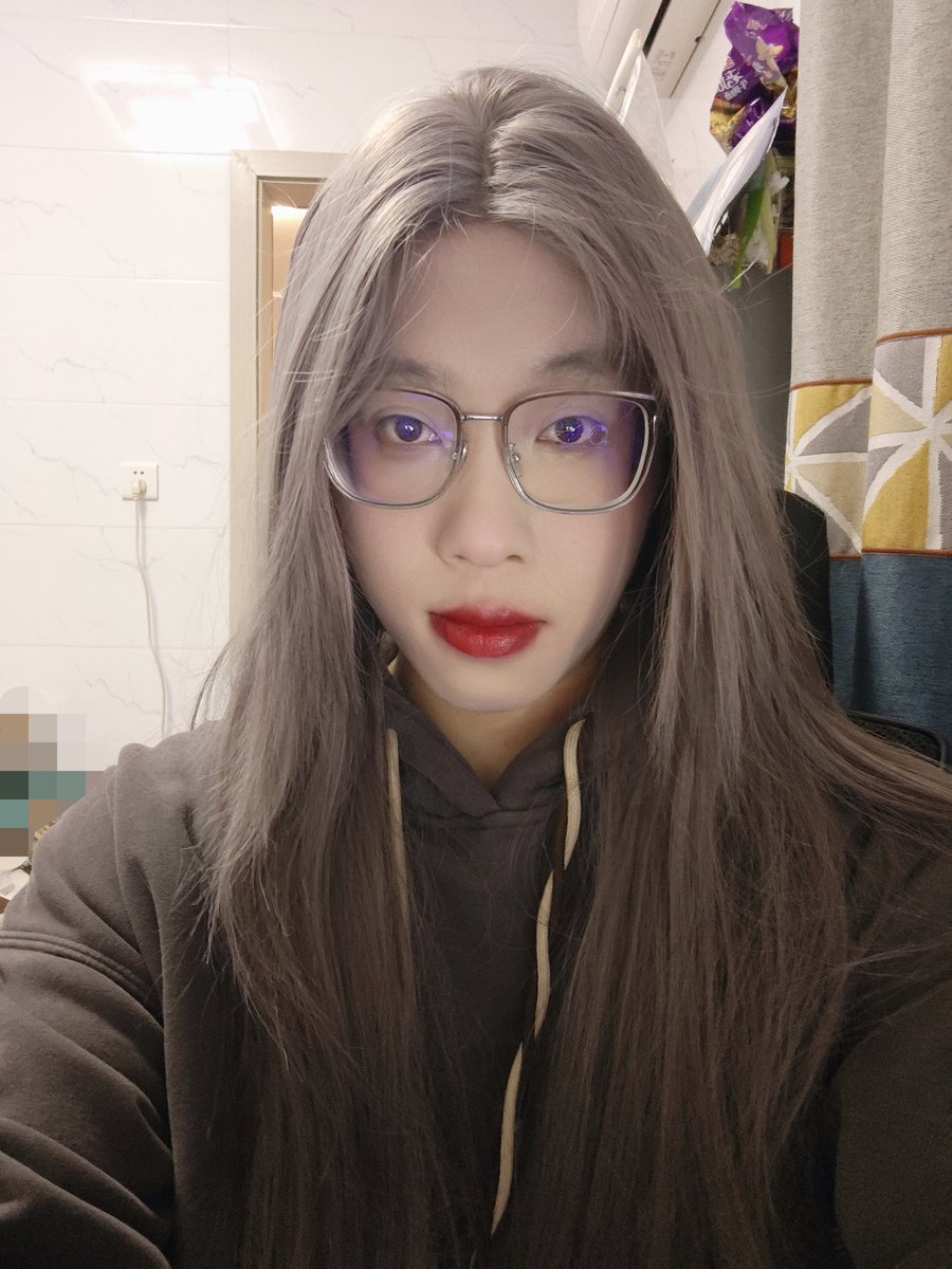 只会淡妆的菜狗😃😃
#广州伪娘 #男娘肉便器 #伪娘日常