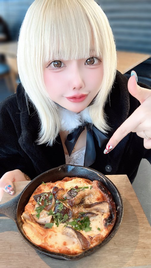 \[V}KWwRXfBAhbgR!!x:ŐV𐏎XV!!