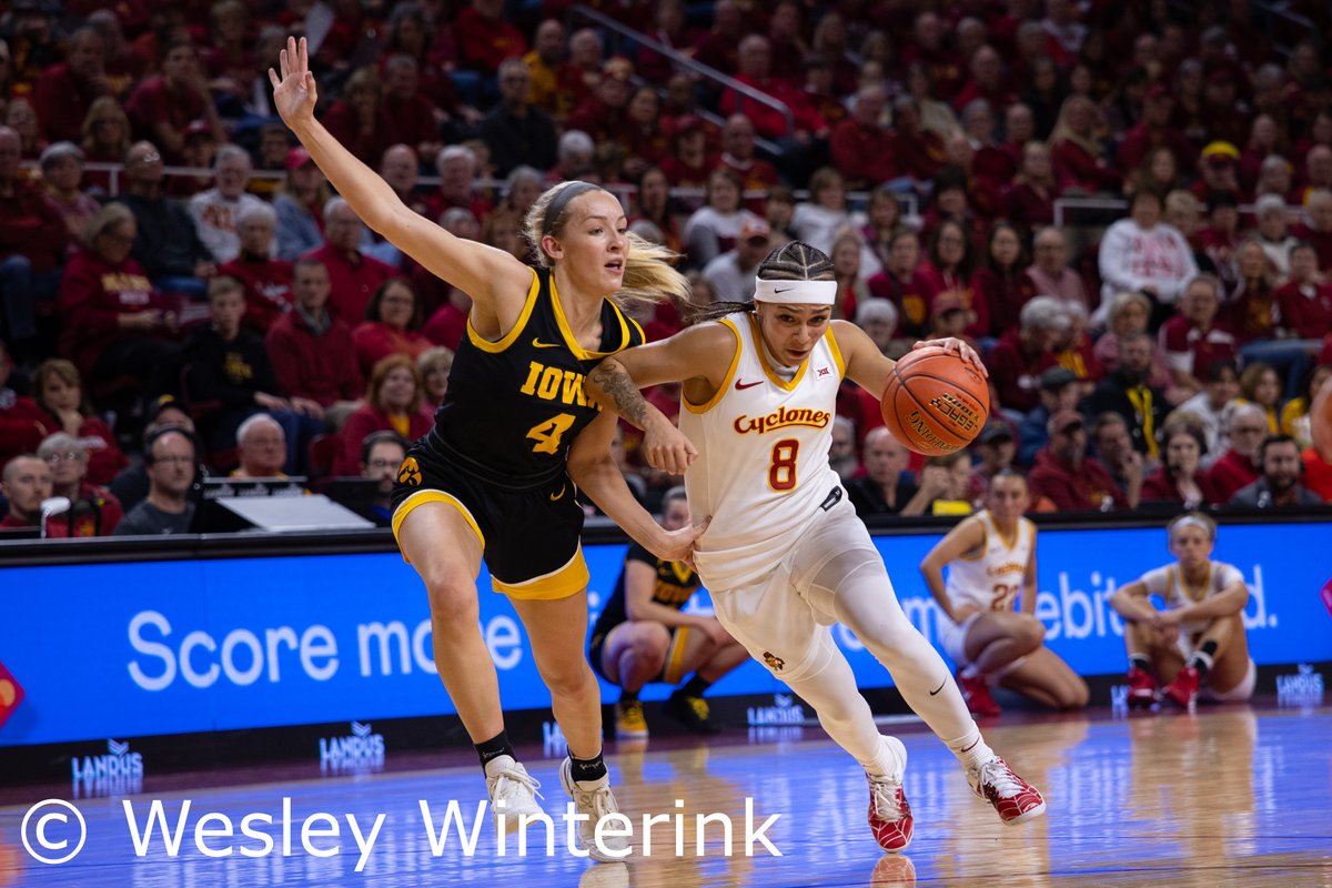 WesleyWinterink's tweet photo. Iowa State defeats Iowa 74-69 in womens basketball on 12/10/2025. https://t.co/kEke0teZwu