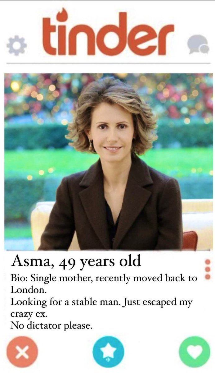 karimbitar's tweet image. 🇸🇾 “En 2012, Asma Assad ironisait : «Dans la famille, c’est moi la dictatrice.»
Douze ans plus tard, c’est à Marie-Antoinette qu’on la compare.
Le visage glamour et moderne de la Syrie, est devenue, au fil des années, le symbole d’un régime répressif.”

👉 madame.lefigaro.fr/societe/asma-e…