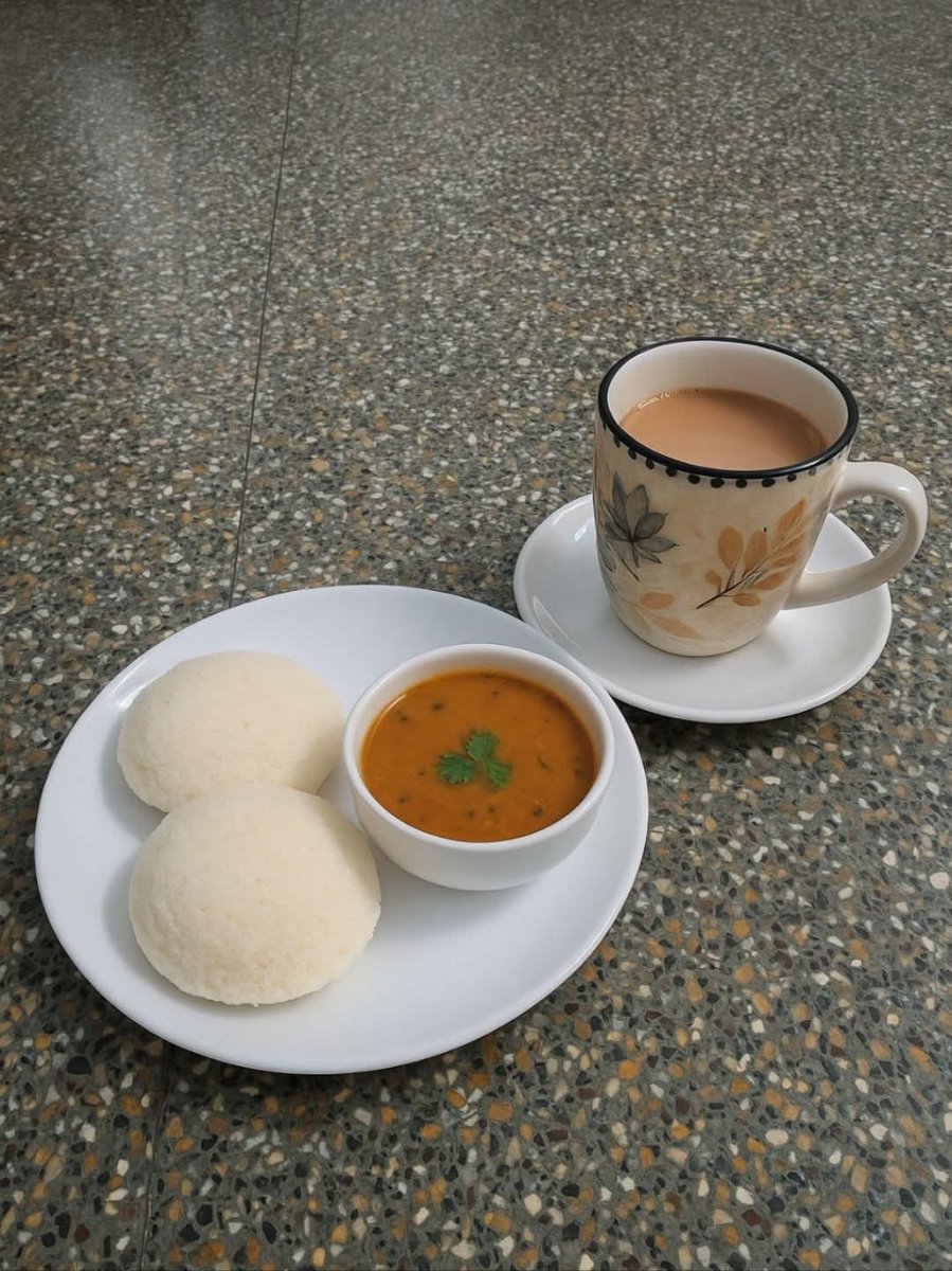 Indiahousewife1's tweet photo. Good morning Everyone
#Todaybreakfast
"इडली, सांभर और गरमागरम चाय… सुकून भरी सुबह की परफेक्ट शुरुआत!"
#BreakfastVibes #IndianFood #IdliSambar #MasalaChai #MorningMood #FoodLover https://t.co/eFPuV4ktBM
