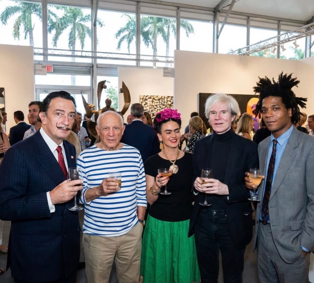 左から
ダリ.ピカソ.メキシコのフリーダ.アンディウォホール
バスキア
時代が違う方々を並べたこのAIのお写真は好きです🥰
バスキアはキースの影響を受けているので欲を言えば大好きなキース.ヘリングを加えて頂きたかったなぁと🩷