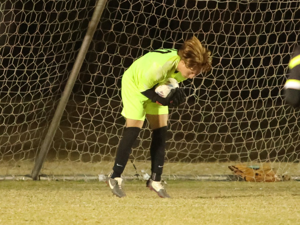 Columbia’s soccer teams both came up empty at home Wednesday night, with the boys falling to Buchholz 5-1 while the girls lost to Lincoln 2-1.

Roundup: tinyurl.com/2s9965b3