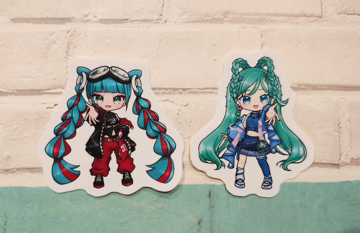 販売予定のグッズ】 ・缶バッジ(3種類) ・ステッカー(2枚セット