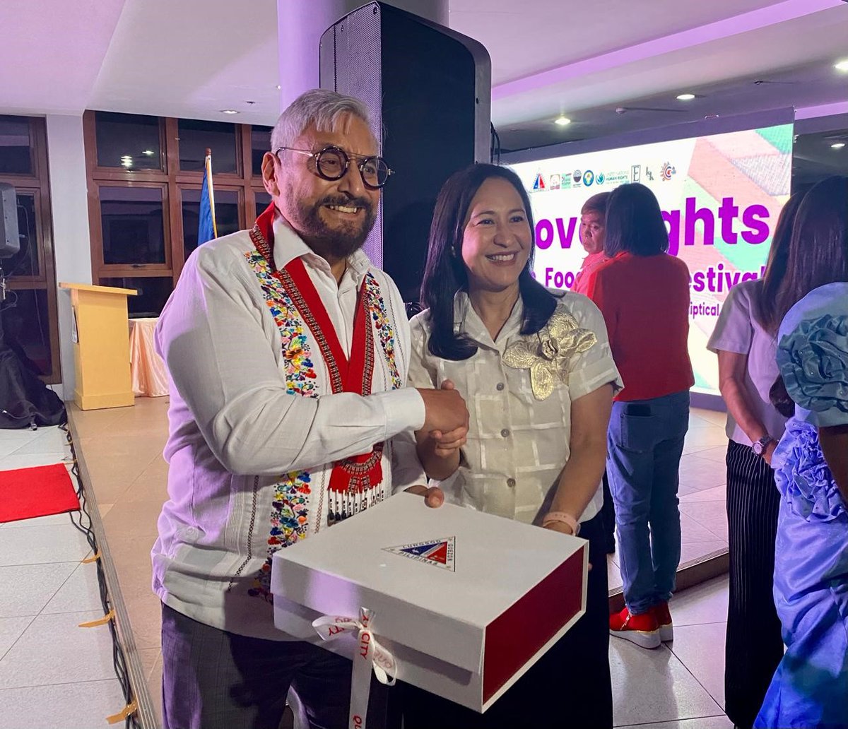 EmbaMexFil tweet media