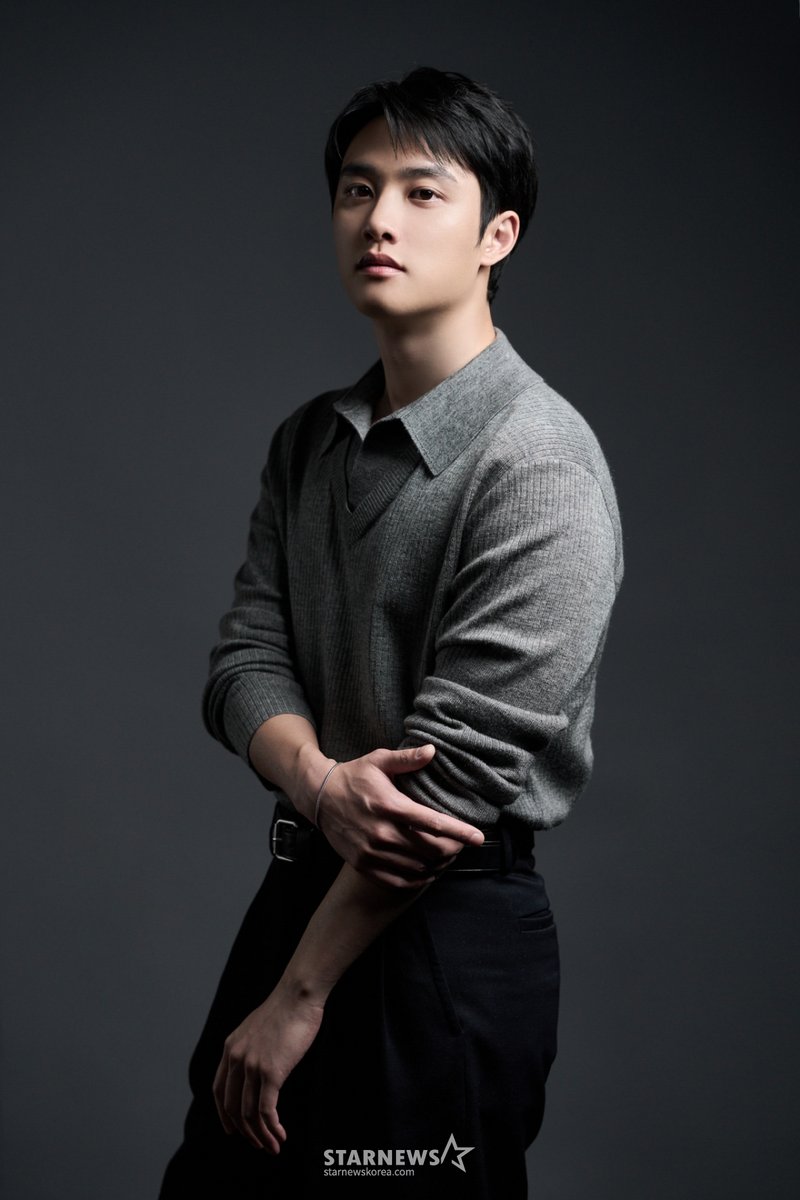 'KNOCK KNOCK!' tweet media