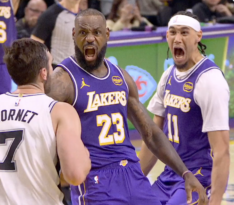 What did Luke Kornet ever do to LeBron and Jaxson Hayes 😭