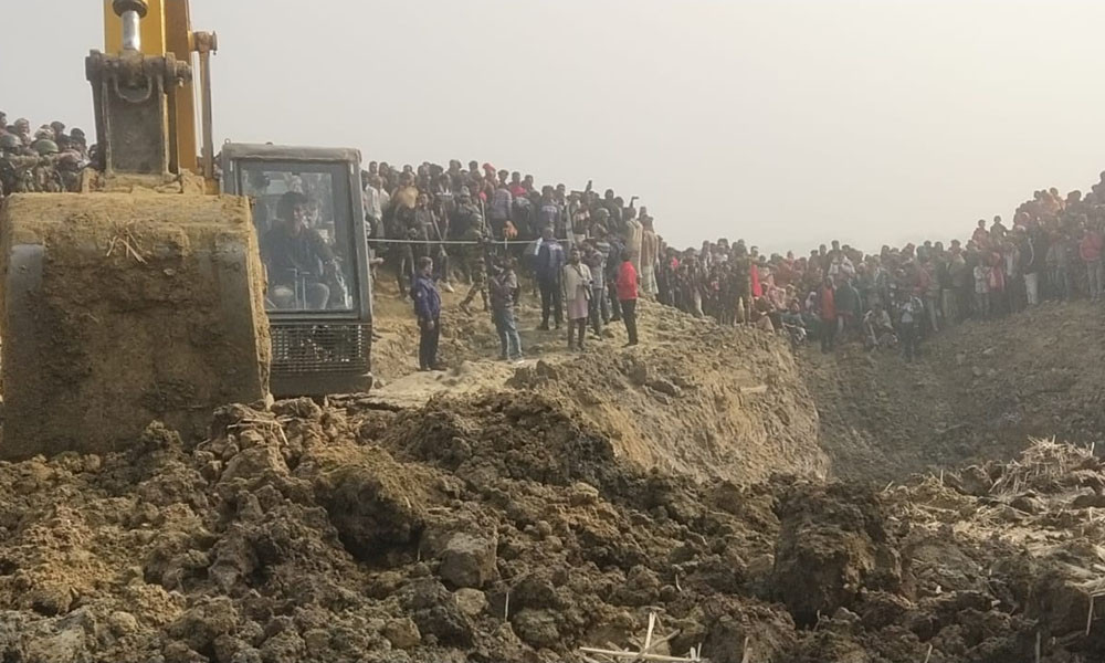 ৪০ ফুট মাটি খুঁড়েও উদ্ধার হয়নি শিশু সাজিদ