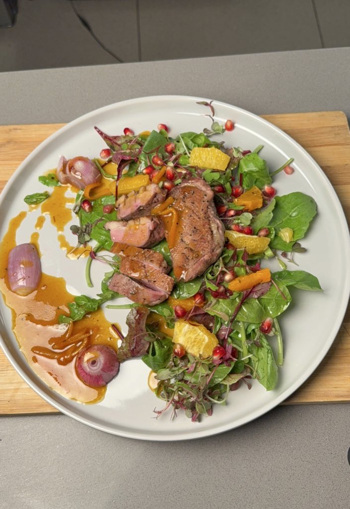 drivebyspender's tweet image. You people keep saying “you’ll learn” there’s nothing to learn. You folks simply can’t adapt or refuse to. You’re the same people that will hate on creamy pasta, when that’s how it’s meant to be made.

These are all meals I made myself. Learn to adapt.