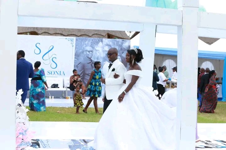 CelebPatrolUg's tweet image. Renowned media personality and Church minister, Dr. Sam Kazibwe, has officially tied the knot with his partner Sonia Babirye in a beautiful wedding ceremony held at Namirembe Cathedral.