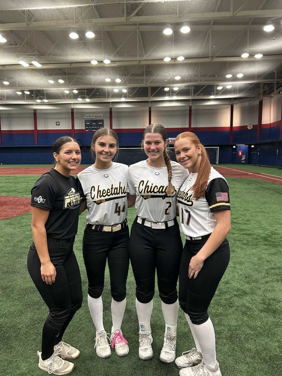 ellaarana32's tweet image. I’ve had the best time attending the @UIC_Softball camps throughout the past month! So glad I got to meet some of my future teammates this past Monday! GO FLAMES!❤️💙
@CoachC_Meg