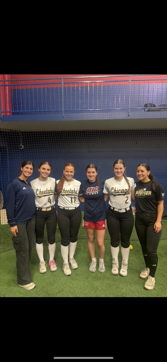 ellaarana32's tweet image. I’ve had the best time attending the @UIC_Softball camps throughout the past month! So glad I got to meet some of my future teammates this past Monday! GO FLAMES!❤️💙
@CoachC_Meg