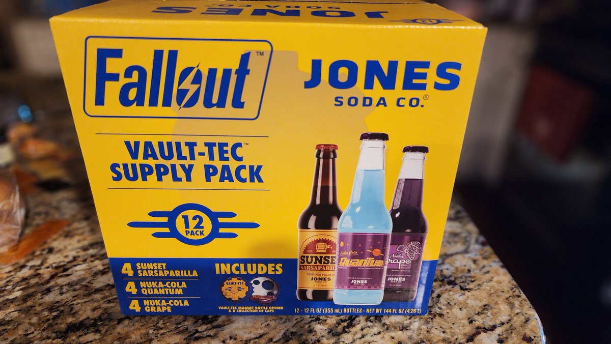 FittoCrit's tweet photo. Finally got my hands on a case. Just in time #Fallout #FalloutSeason2 #fallout2d20 https://t.co/OQUkx1JUgH
