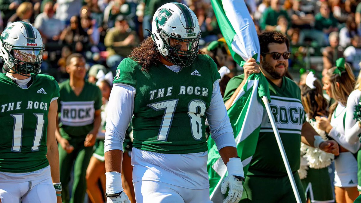 haji8ali's tweet photo. SLIPPERY ROCK OFFERED!! #Allahisthegreatest https://t.co/Vao1Lv0gQA