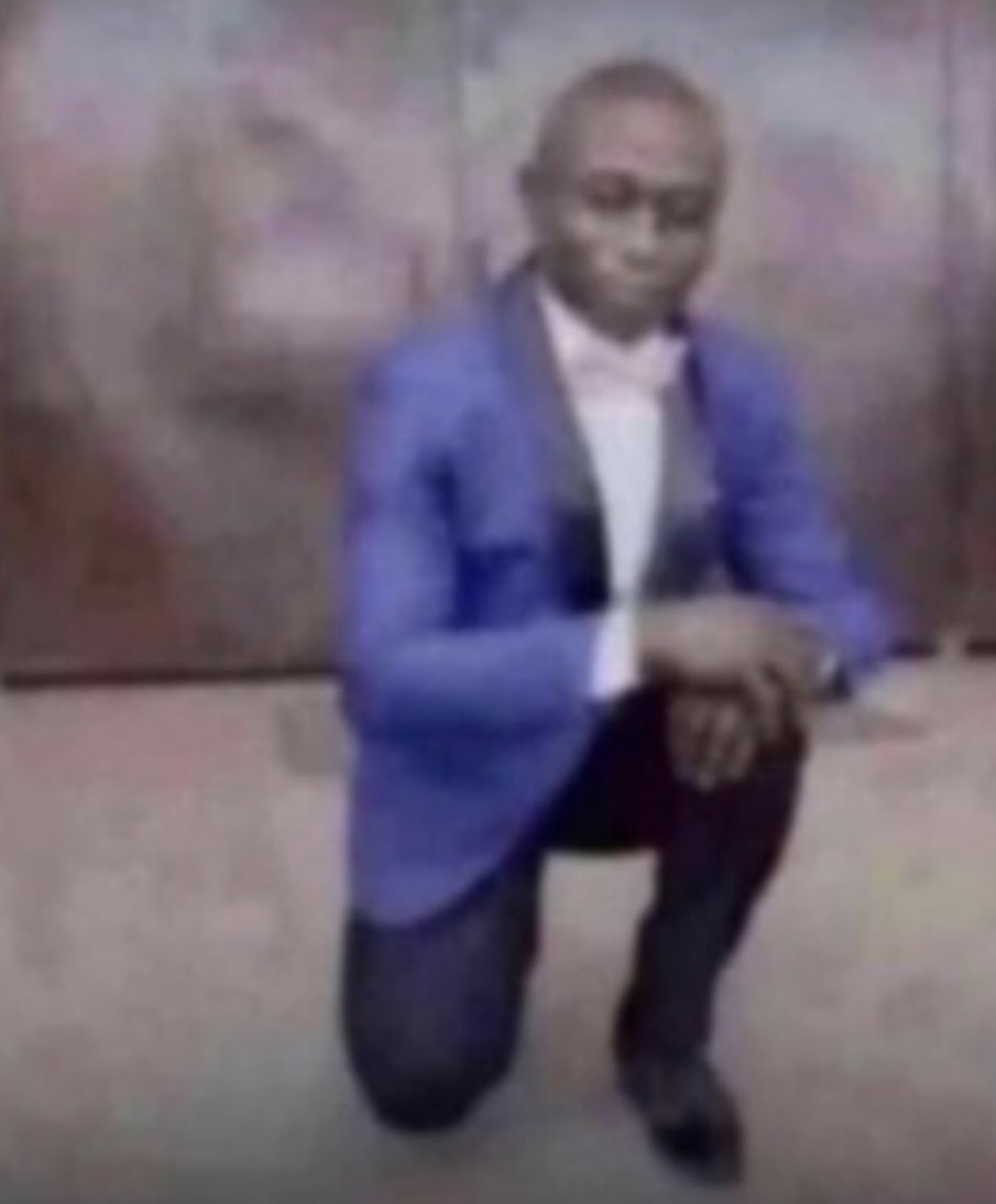 A beautiful morning to you all, ladies and gentlemen. I said let me greet all my elders on this platform first 😹