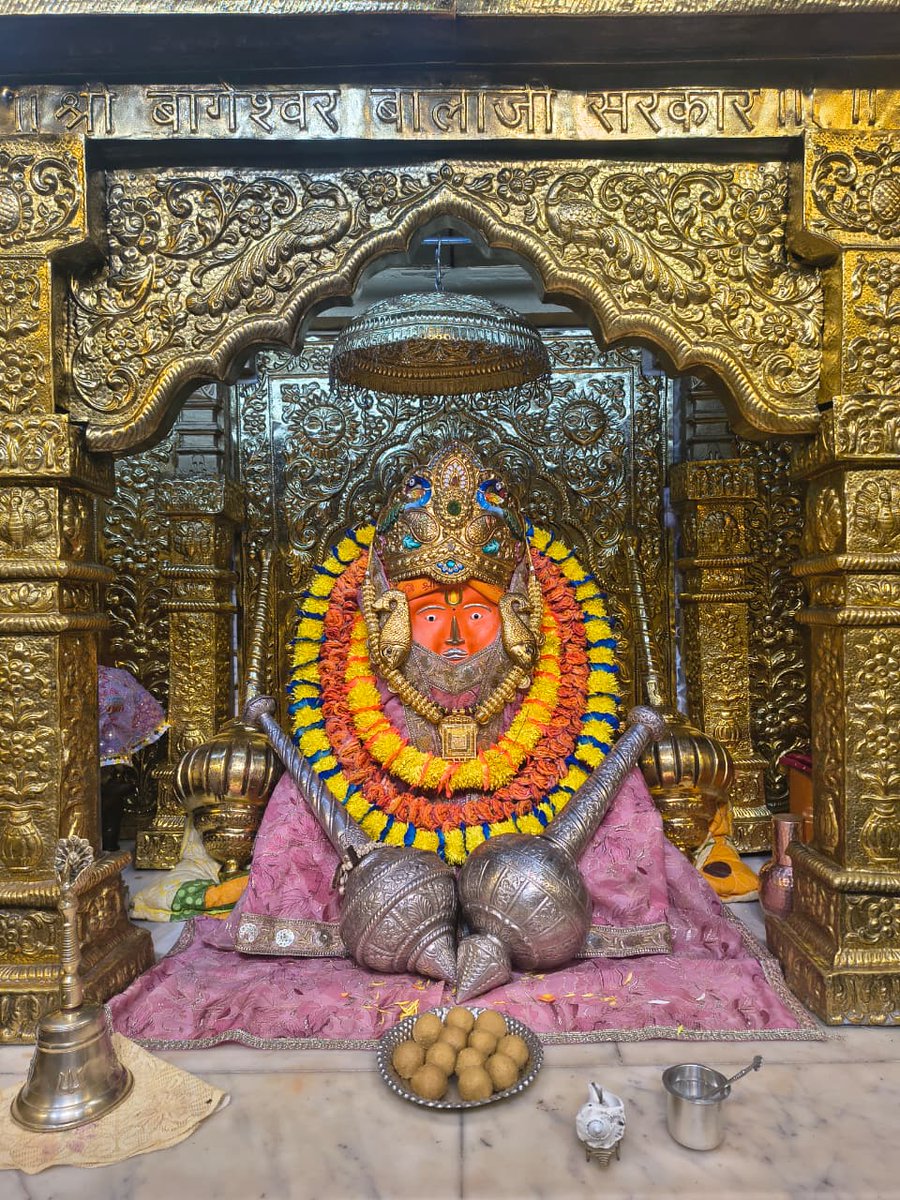 bageshwardham's tweet photo. दिव्य दर्शन श्री बाला जी सरकार श्री बागेश्वर धाम सरकार ग्राम गढ़ा (मध्यप्रदेश) 11-12-2025 #bageshwardham #bageshwardhamsarkar #divyadarshan #balaji https://t.co/DMDBlOQdWP