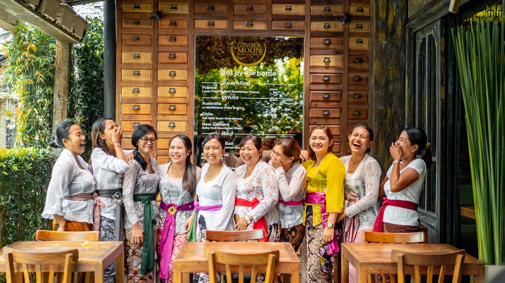 GingerMoonBali's tweet photo. WARM GREETINGS FROM TROPICAL BALI! 

 As our island paradise prepares to welcome holidaymakers from around the globe for the upcoming festive season, it felt like the perfect moment to share another newsletter—it has been a little while, after all. https://t.co/1Il17Qxu70