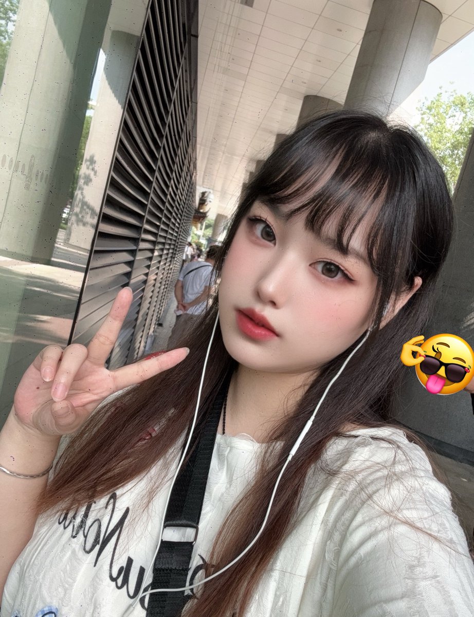 xiaoyao886's tweet photo. 对啊，我就是男的女的都喜欢，而且只能做1。（理直气壮）#四爱女攻 #le #t https://t.co/ofYNsCKyrs
