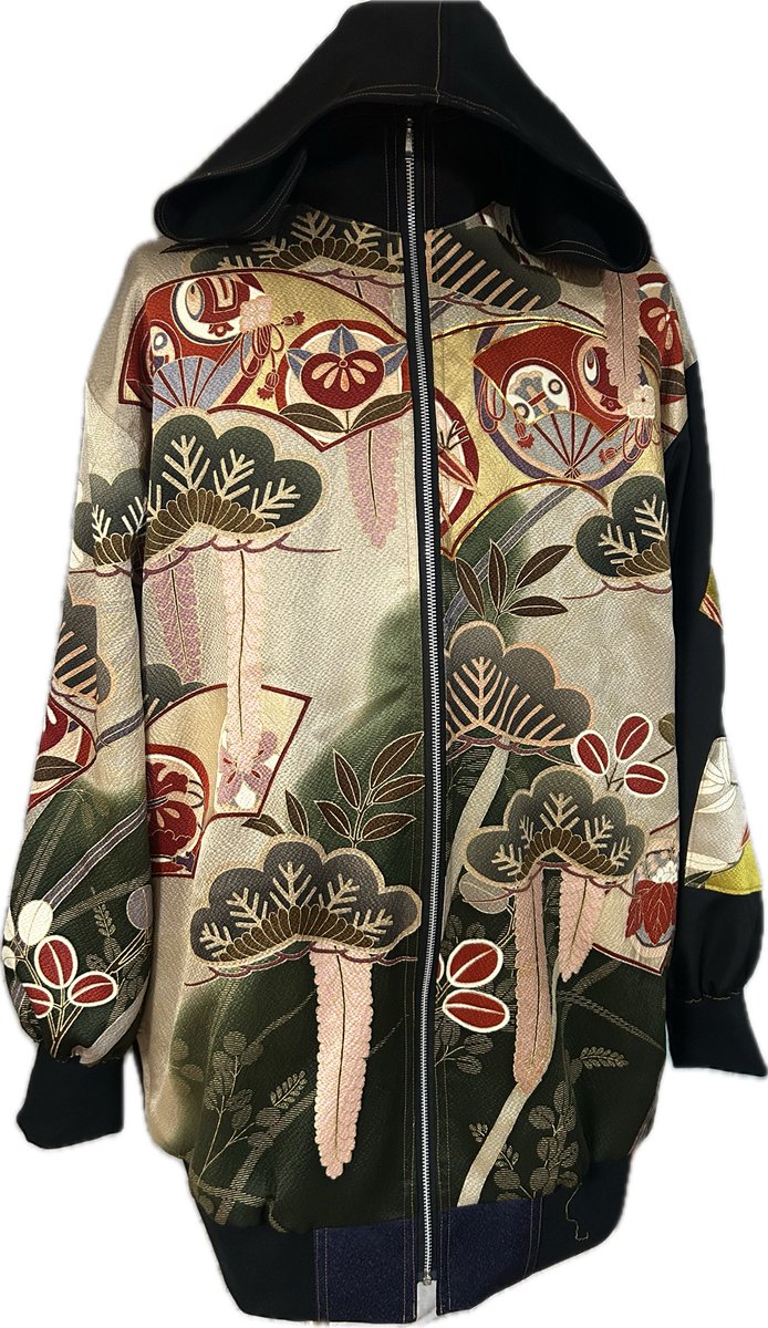 着物リメイク誠 色留袖を、フォーマルのアンサンブルに仕立てました